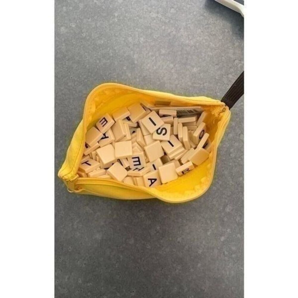 Bananagrams Game‎ - Picture 3 of 4